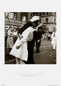 VJ Day Kiss